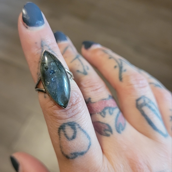 Labradorite ring - Picture 3 of 3